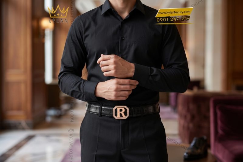 Mặt thắt lưng chữ R vàng hồng Au750 viền kim cương