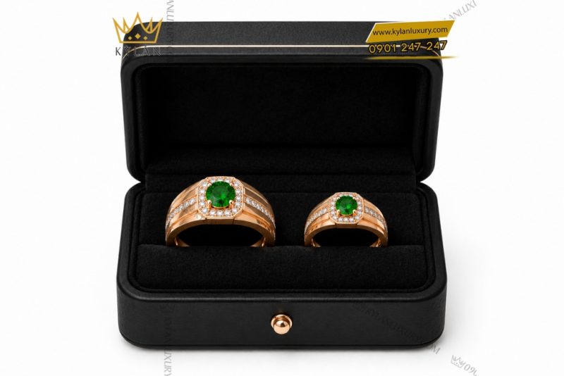 Nhẫn cặp vàng hồng Au750 đính sapphire xanh