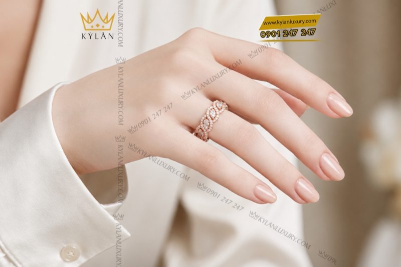 Nhẫn nữ vàng hồng Au750 đính kim cương