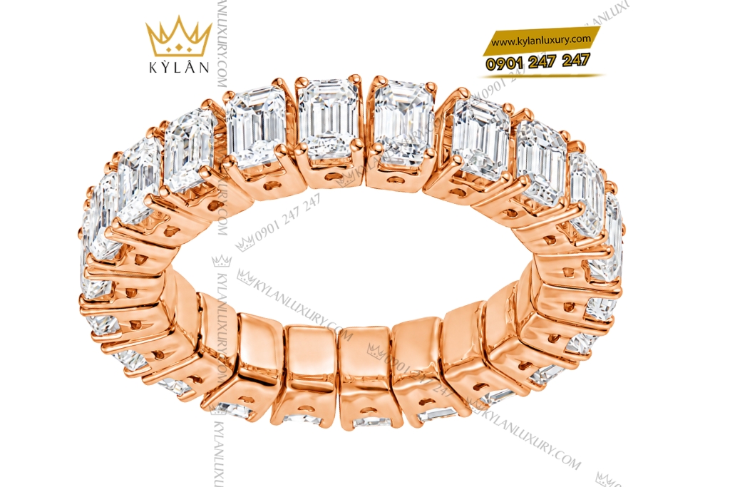 Nhẫn nữ vàng hồng Au750 đính kim cương baguette 9 Kỳ Lân Luxury Nhan nu vang hong Au750 dinh kim cuong baguett 4 Nhẫn nữ vàng hồng Au750 đính kim cương baguette