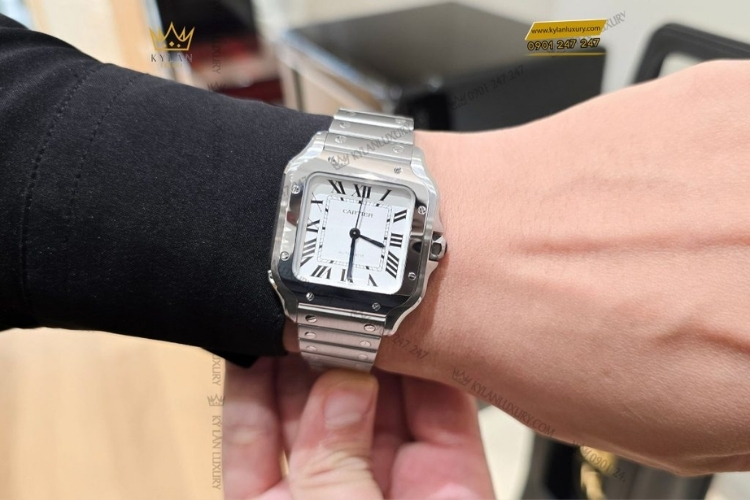 Kỳ Lân Luxury cartier santos dong ho bieu tuong cua cartier 3 Cartier Santos – Dòng đồng hồ biểu tượng của Cartier