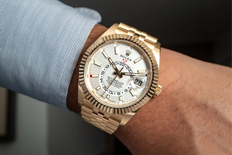 Kỳ Lân Luxury co che ring command tren rolex sky dweller 2 Cơ chế Ring Command trên Rolex Sky Dweller