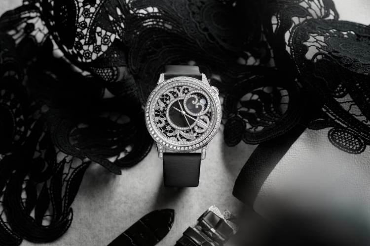 Égérie – Bộ sưu tập đồng hồ nữ biểu tượng của Vacheron Constantin 7 Kỳ Lân Luxury egerie bo suu tap dong ho nu vacheron constantin 8 Égérie – Bộ sưu tập đồng hồ nữ biểu tượng của Vacheron Constantin
