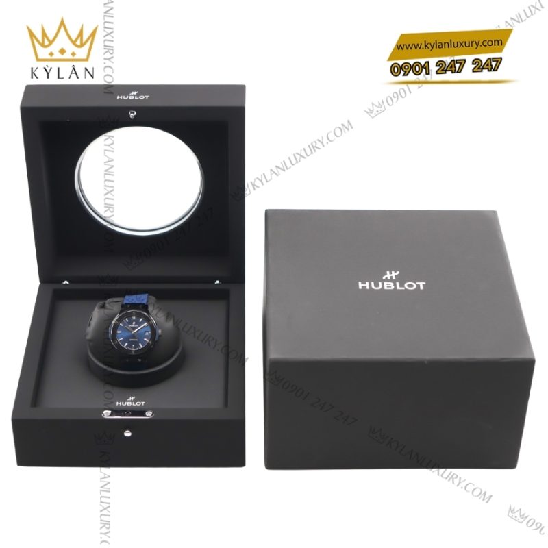 Đồng hồ Hublot Classic Fusion Ceramic Blue dây cao su 42mm