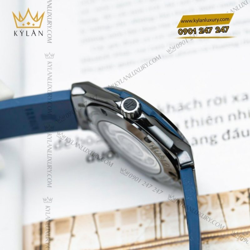Đồng hồ Hublot Classic Fusion Ceramic Blue dây cao su 42mm