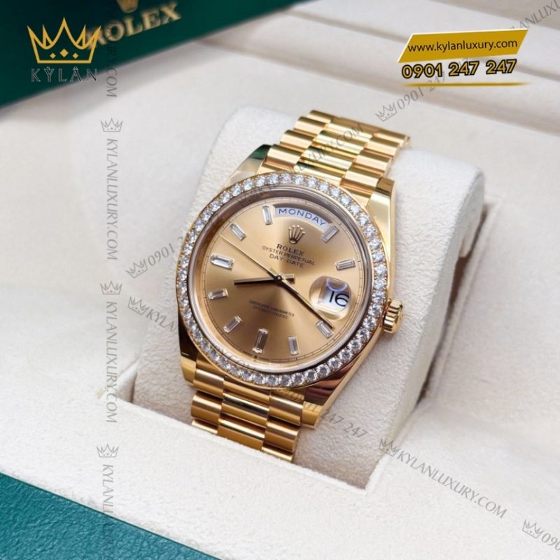 Đồng hồ Rolex Day Date 40 champagne vành kim cương 228348RBR-0002