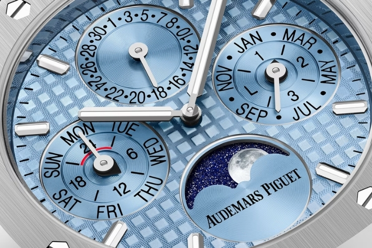 So sánh Code 11.59 và Royal Oak - Hai hướng đi của Audemars Piguet 4 Kỳ Lân Luxury so sanh audemars piguet code 11 59 va royal oak 3 So sánh Code 11.59 và Royal Oak - Hai hướng đi của Audemars Piguet