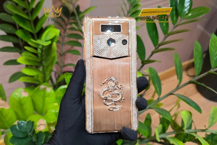 Điện thoại Vertu Meta 2 rồng vàng hồng đính kim cương 16 Kỳ Lân Luxury vertu meta 2 rong vang hong dinh kim cuong 6 Điện thoại Vertu Meta 2 rồng vàng hồng đính kim cương