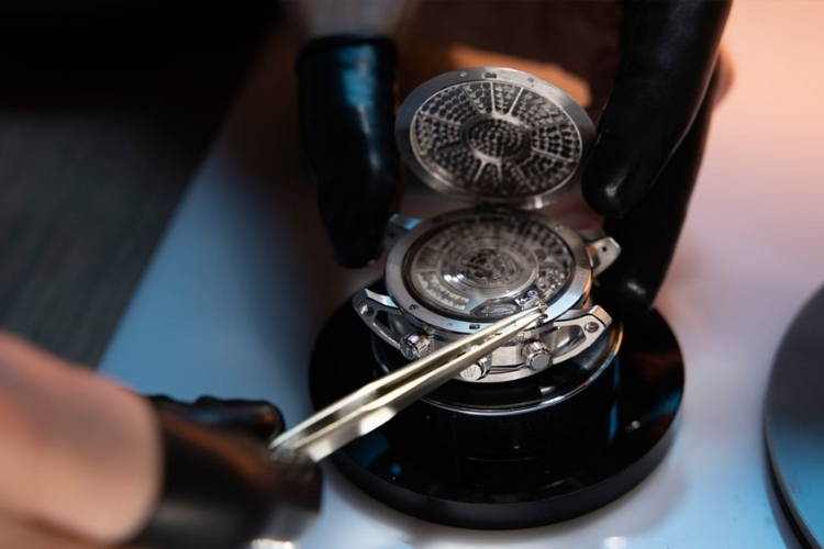 Điều gì giúp Audemars Piguet đứng trong hàng ngũ Big Three đồng hồ cao cấp? 6 Kỳ Lân Luxury vi sao audemars piguet thuoc big three dong ho cao cap 5 Điều gì giúp Audemars Piguet đứng trong hàng ngũ Big Three đồng hồ cao cấp?