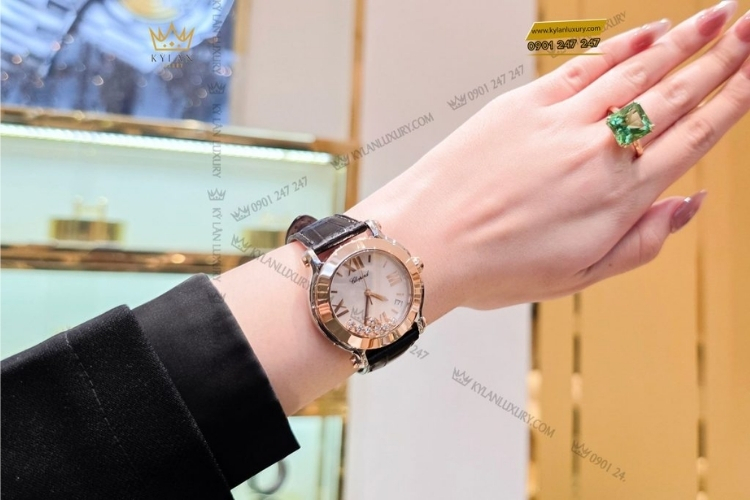 Kỳ Lân Luxury vi sao chopard happy sport la bieu tuong cua dong ho nu cao cap 6 Vì sao Chopard Happy Sport là biểu tượng của đồng hồ nữ cao cấp?