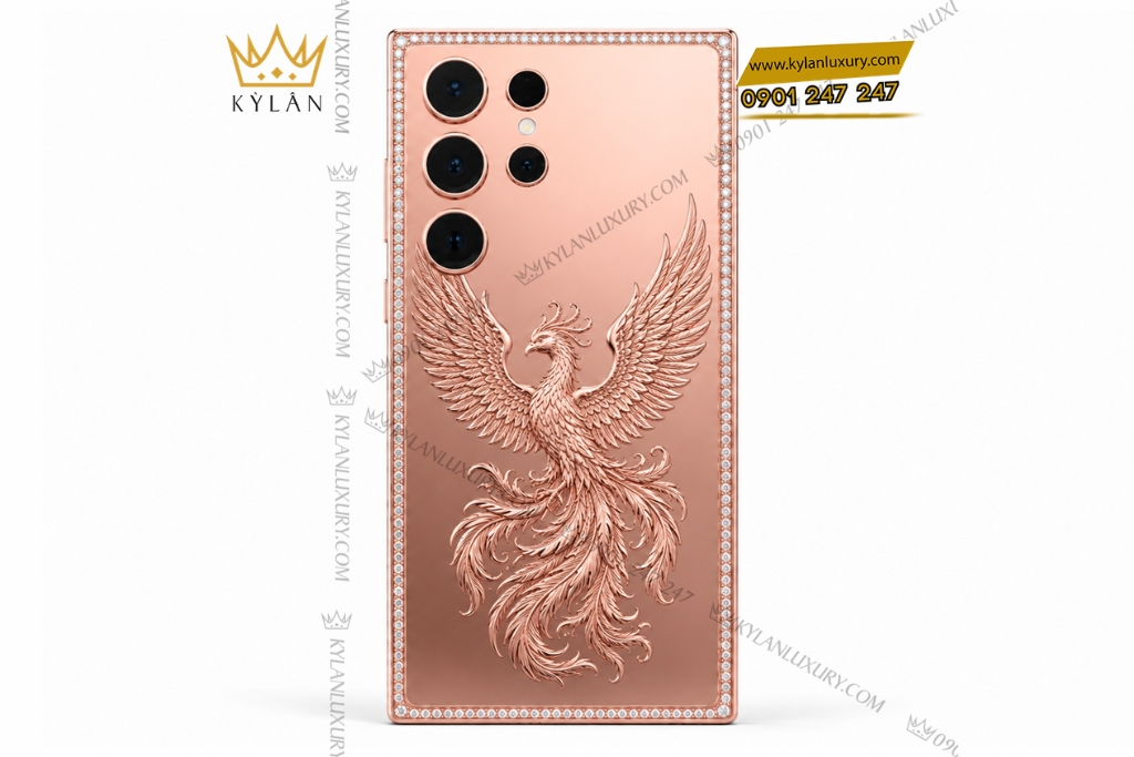 Kỳ Lân Luxury Dien thoai Samsung Galaxy S26 Ultra custom vang hong hoa tiet phuong hoang 1 Điện thoại Samsung Galaxy S26 Ultra custom vàng hồng họa tiết phượng hoàng