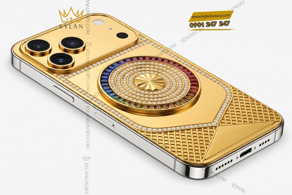 Kỳ Lân Luxury Dien thoai iPhone 17 Pro Max custom vang dinh kim cuong va da quy 5 1 Điện thoại iPhone 17 Pro Max custom vàng đính kim cương và đá quý