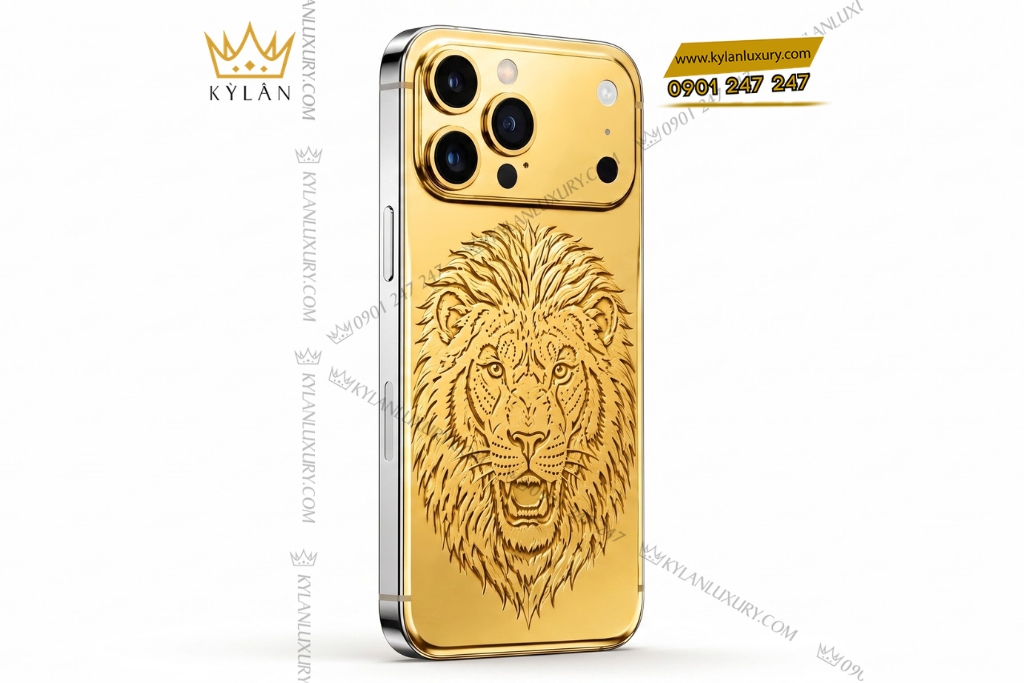 Điện thoại iPhone 17 Pro Max custom vàng họa tiết mặt sư tử 2 Điện thoại iPhone 17 Pro Max custom vàng họa tiết mặt sư tử