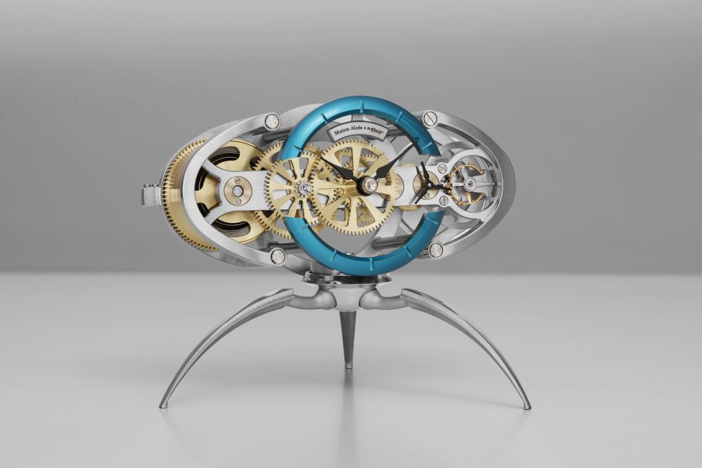 Phiên bản đồng hồ Maison Alcée x MB&F Nostromo 3 Kỳ Lân Luxury Maison Alcee x MBF Nostromo2 Phiên bản đồng hồ Maison Alcée x MB&F Nostromo