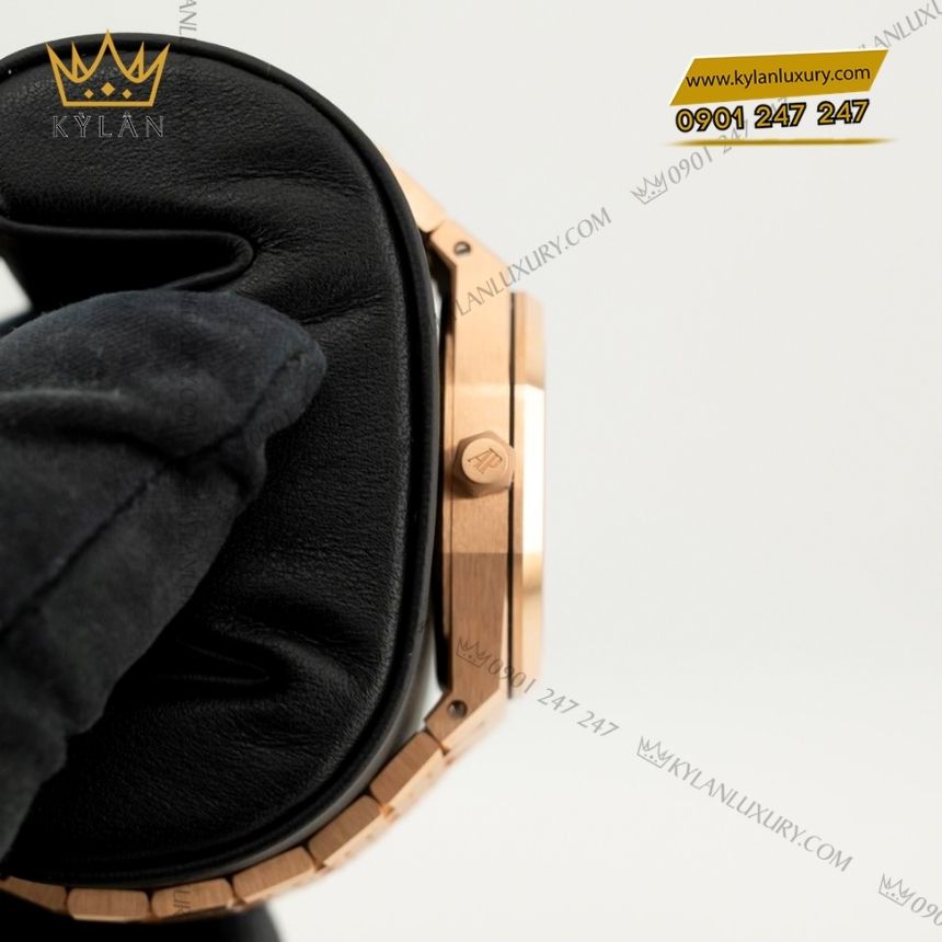 Kỳ Lân Luxury dong ho royal oak vang hong mat so hong 77450or 6 Đồng hồ Royal Oak vàng hồng mặt số hồng 77450OR