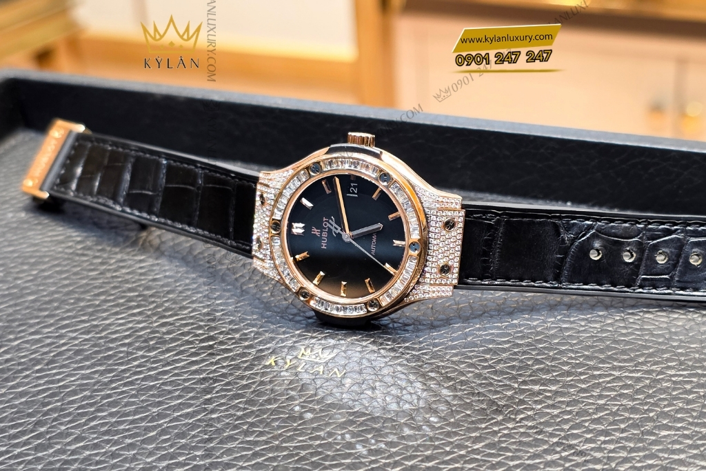 Kỳ Lân Luxury hublot classic fusion king gold custom kim cuong 38mm 8 Đồng hồ Hublot Classic Fusion King Gold custom kim cương 38mm