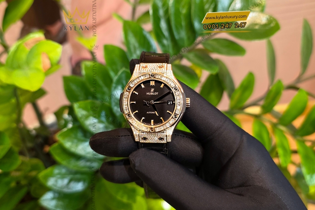 Kỳ Lân Luxury hublot classic fusion king gold custom kim cuong 38mm 9 Đồng hồ Hublot Classic Fusion King Gold custom kim cương 38mm