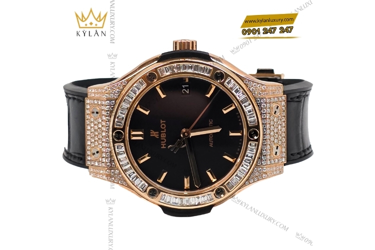 Kỳ Lân Luxury hublot king gold custom kim cuong 42mm 38mm cap doi dong dieu 10 Cặp đôi Hublot King Gold Custom Kim Cương 42mm & 38mm – Sự kết hợp giữa cá tính và thanh lịch