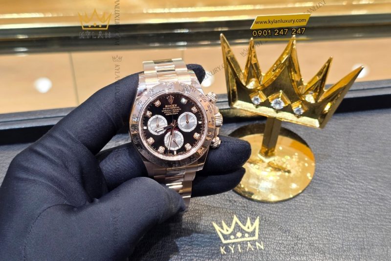 Đồng hồ Rolex Cosmograph Daytona mặt đen cọc số kim cương 126505-0002