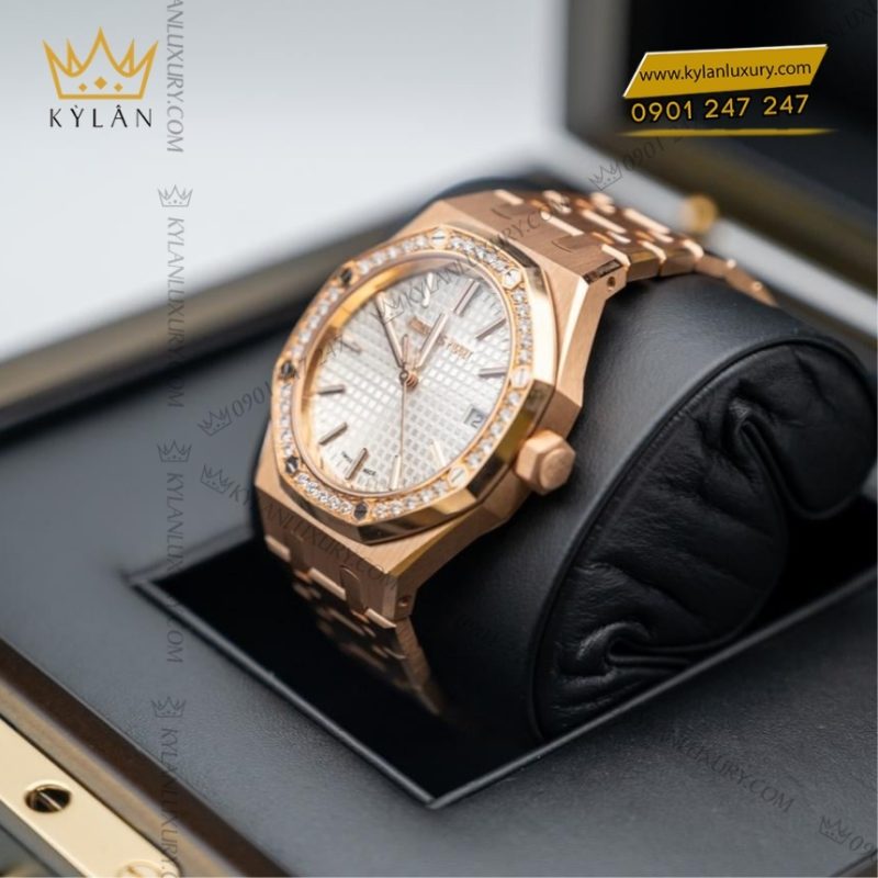 Đồng hồ Royal Oak mặt số bạc vành kim 37mm 15551OR
