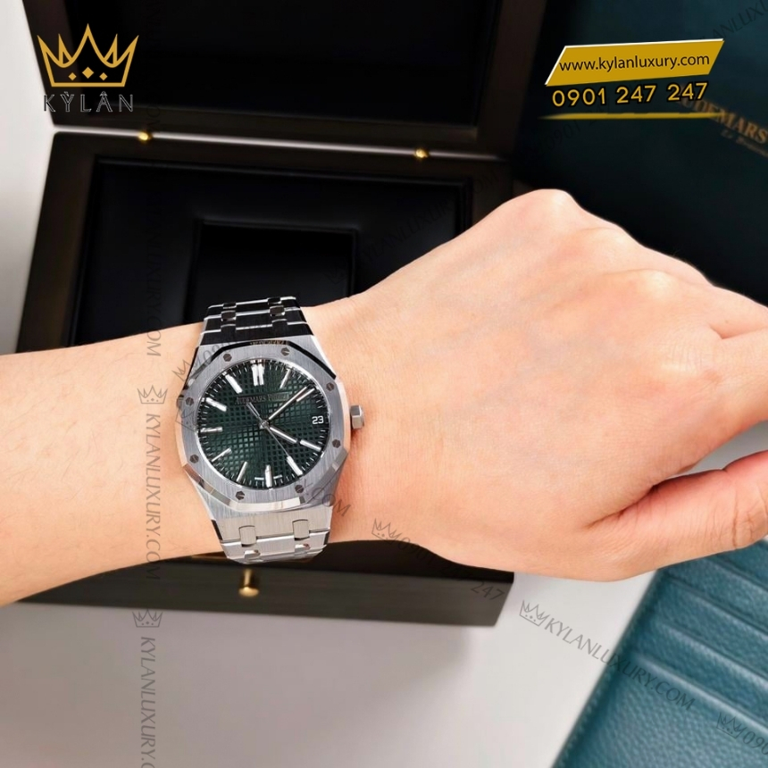 Kỳ Lân Luxury royal oak selfwinding mat xanh khaki 15510st 7 Đồng hồ Royal Oak Selfwinding mặt số xanh khaki 15510ST
