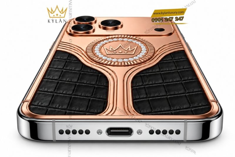 Điện thoại iPhone 17 Pro Max vàng hồng Au750 bọc da cá sấu đính kim cương