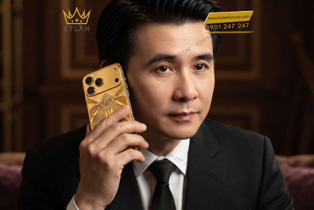 Kỳ Lân Luxury Dien thoai iPhone 18 Pro Max custom vang Au750 dinh kim cuong hoa tiet uon luon 8 Điện thoại iPhone 18 Pro Max custom vàng Au750 đính kim cương họa tiết uốn lượn