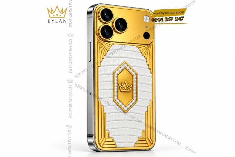 Điện thoại iPhone 18 Pro Max custom vàng Au750 đính kim cương và da cá sấu