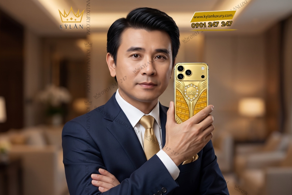 Điện thoại iPhone 18 Pro Max custom vàng Au750 đính kim cương và da cá sấu