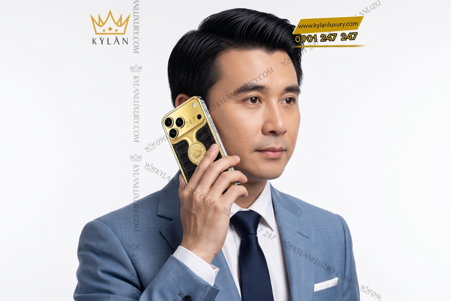 Kỳ Lân Luxury Dien thoai iPhone 18 Pro Max custom vang Au750 dinh kim cuong va da ca sau 7 Điện thoại iPhone 18 Pro Max custom vàng Au750 đính kim cương và da cá sấu