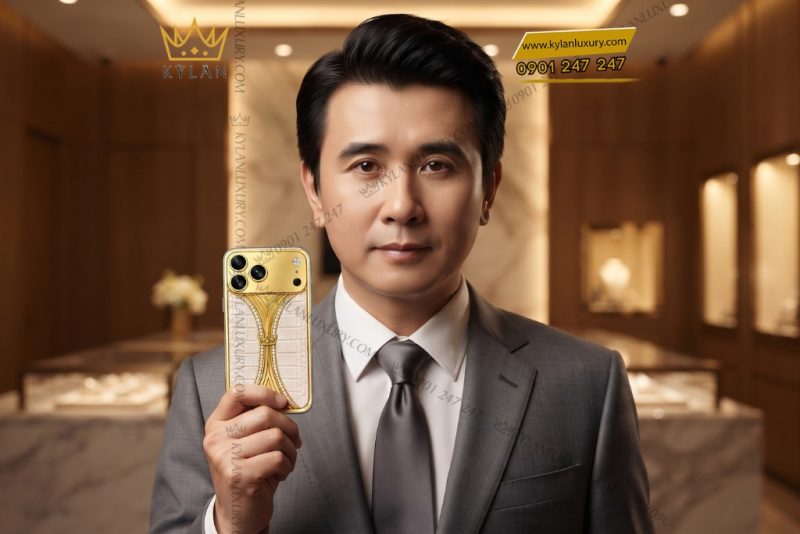Điện thoại iPhone 18 Pro Max custom vàng Au750 đính kim cương và da cá sấu