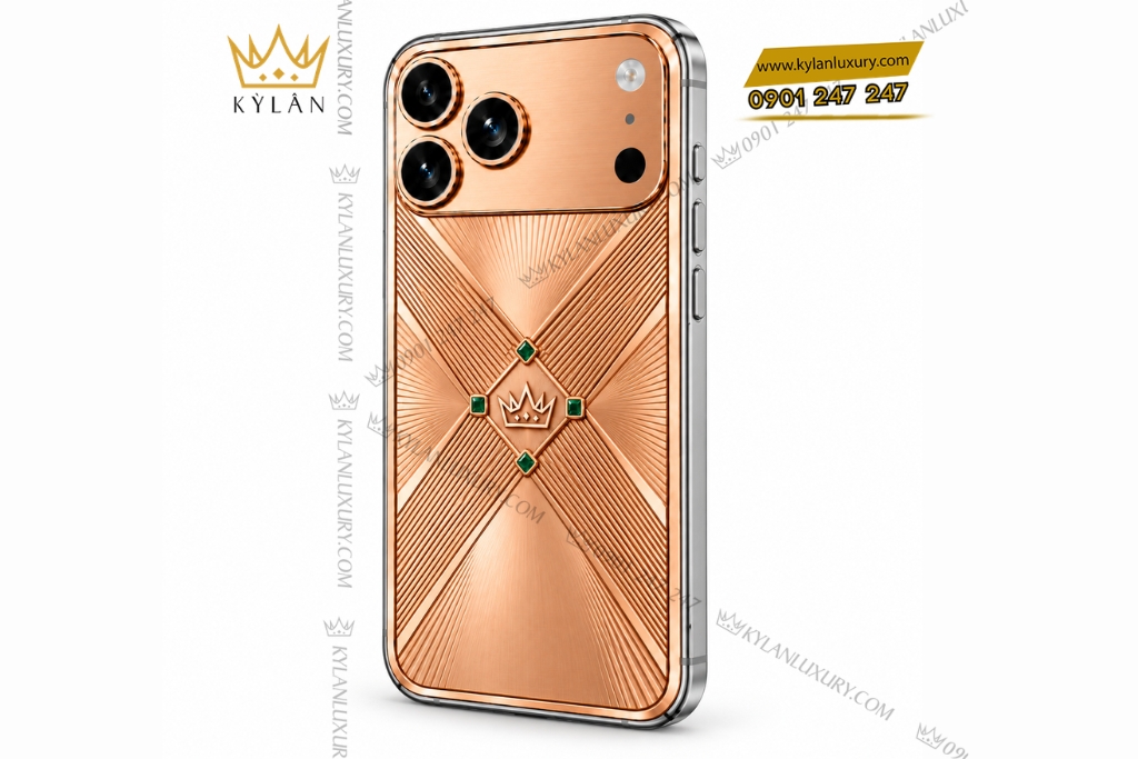 Điện thoại iPhone 18 Pro Max custom vàng hồng Au750 đính 4 viên sapphire xanh