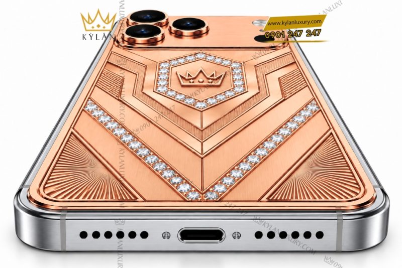 Điện thoại iPhone 18 Pro Max custom vàng hồng Au750 đính kim cương
