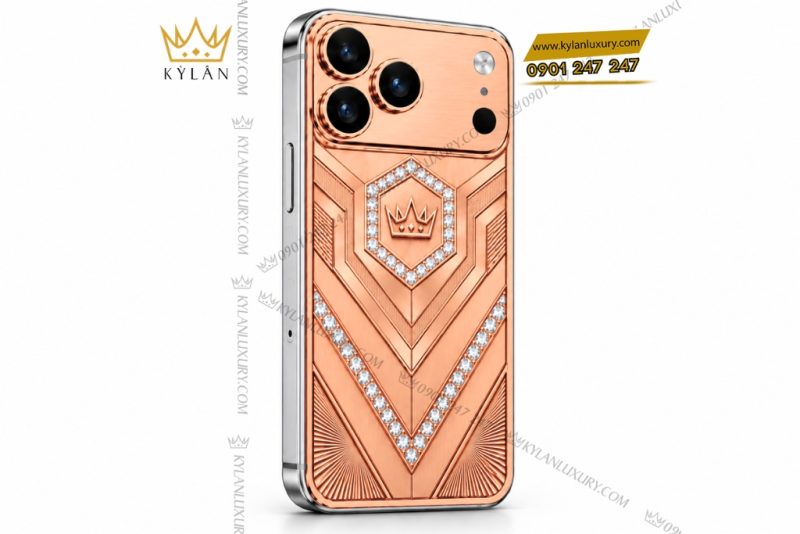 Điện thoại iPhone 18 Pro Max custom vàng hồng Au750 đính kim cương