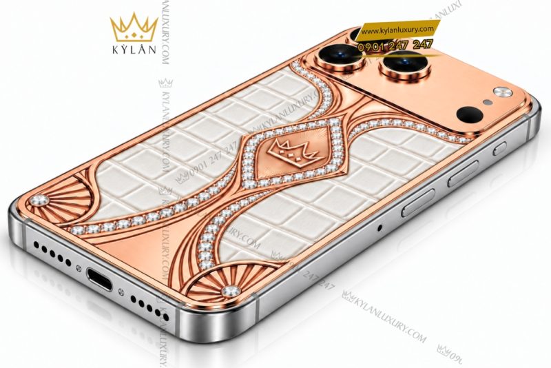 Điện thoại iPhone 18 Pro Max custom vàng hồng Au750 đính kim cương và da cá sấu