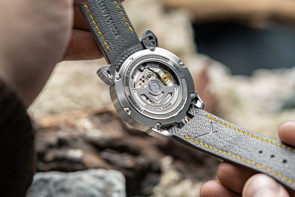 Kỳ Lân Luxury Dong ho Konstantin Chaykin Wristmon Wolf3 Đồng hồ Konstantin Chaykin Wristmon Wolf