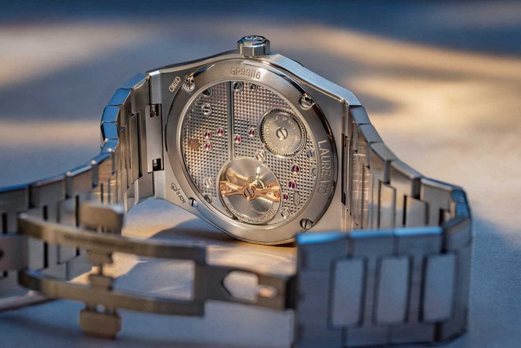 Đồng hồ Girard-Perregaux Laureato Fifty Tourbillon 4 Kỳ Lân Luxury Girard Perregaux Laureato Fifty Tourbillon4 Đồng hồ Girard-Perregaux Laureato Fifty Tourbillon