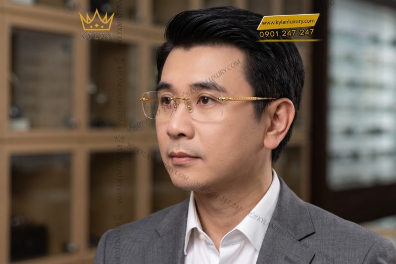 Mắt kính vàng Au750 họa tiết mũi tên