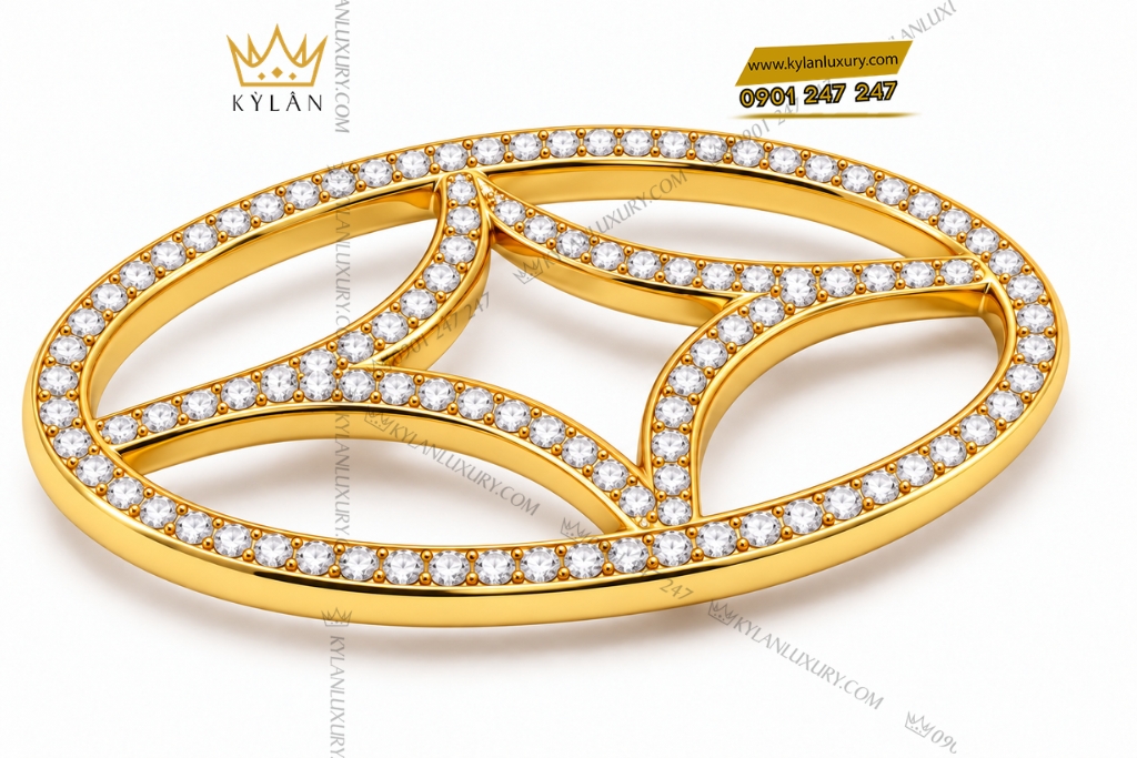 Mặt thắt lưng vàng Au750 khung oval bốn nhánh đính kim cương