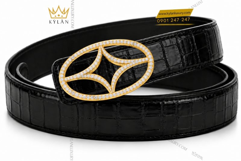 Mặt thắt lưng vàng Au750 khung oval bốn nhánh đính kim cương