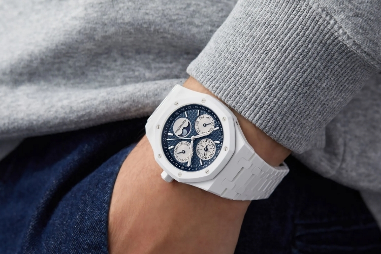 Kỳ Lân Luxury ceramic den va trang cua audemars piguet 2 Ceramic đen và ceramic trắng trên Audemars Piguet khác nhau thế nào?