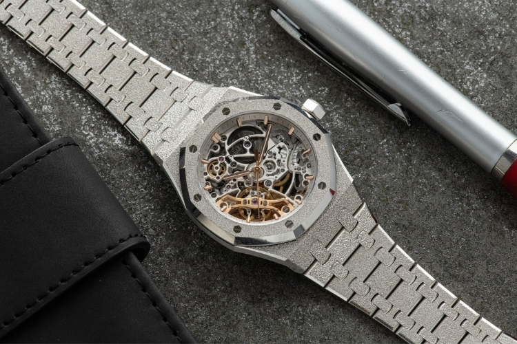 Kỳ Lân Luxury double balance wheel audemars piguet hoat dong the nao 8 Double Balance Wheel của Audemars Piguet hoạt động thế nào?