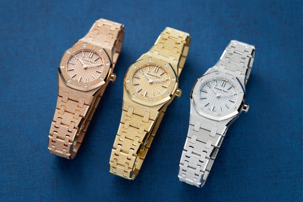 Kỳ Lân Luxury frosted gold audemars piguet duoc tao ra nhu the nao 9 Frosted Gold Audemars Piguet được tạo ra như thế nào?