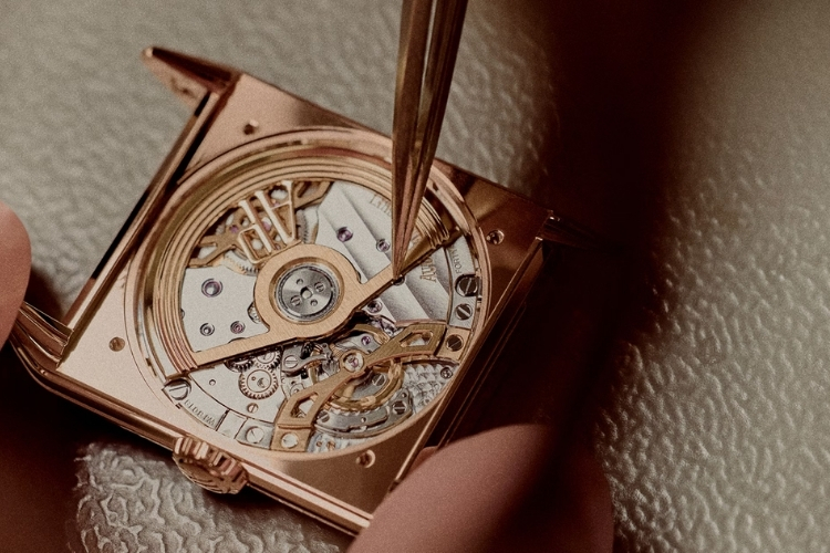 Neo Frame – Mẫu đồng hồ cơ độc đáo không cần kim giờ của Audemars Piguet 6 Kỳ Lân Luxury neo frame dong ho co khong can kim gio 3 Neo Frame – Mẫu đồng hồ cơ độc đáo không cần kim giờ của Audemars Piguet