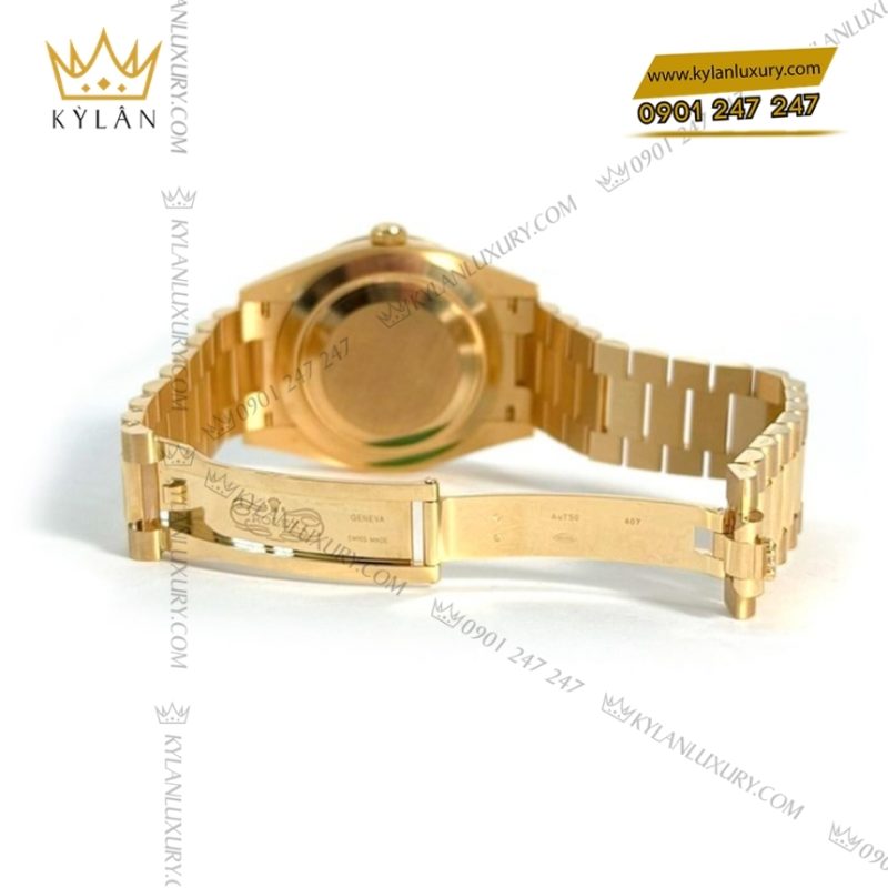 Đồng hồ Rolex Day Date 40 xanh ombre vành kim vuông 228398TBR-0042