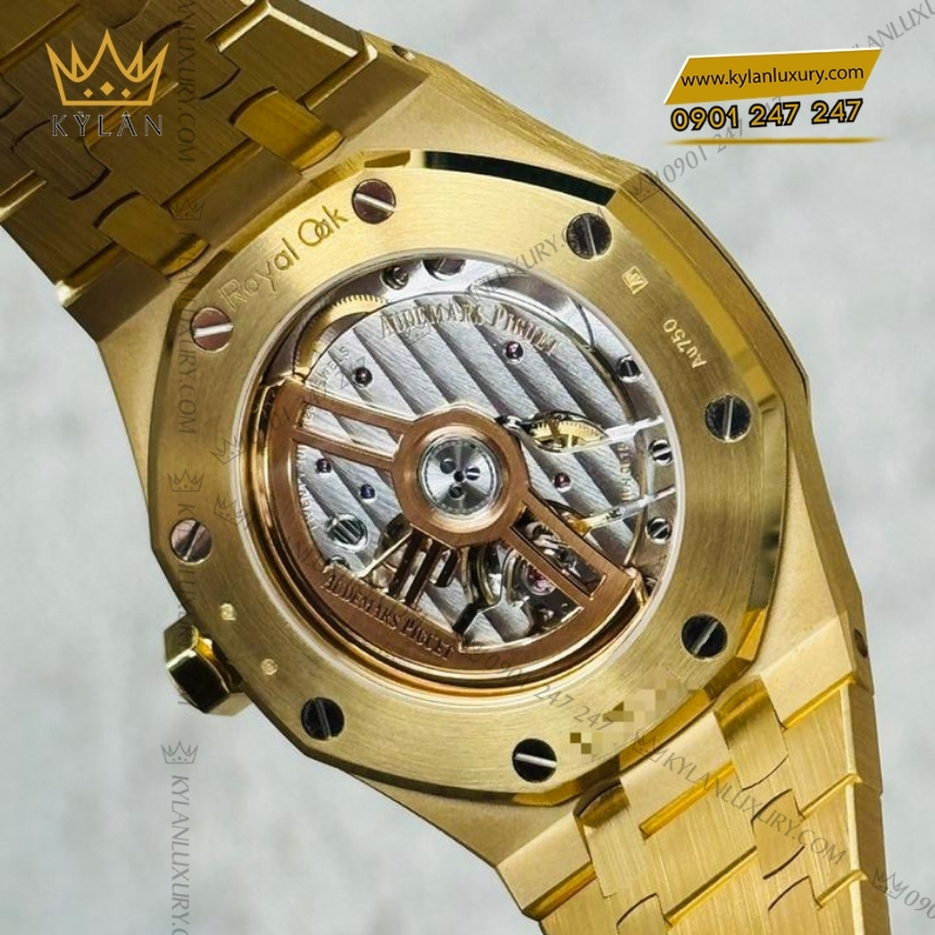 Kỳ Lân Luxury royal oak frosted gold mat sp vang khoi 15550ba 6 Đồng hồ Royal Oak Frosted Gold mặt số vàng khói 15550BA