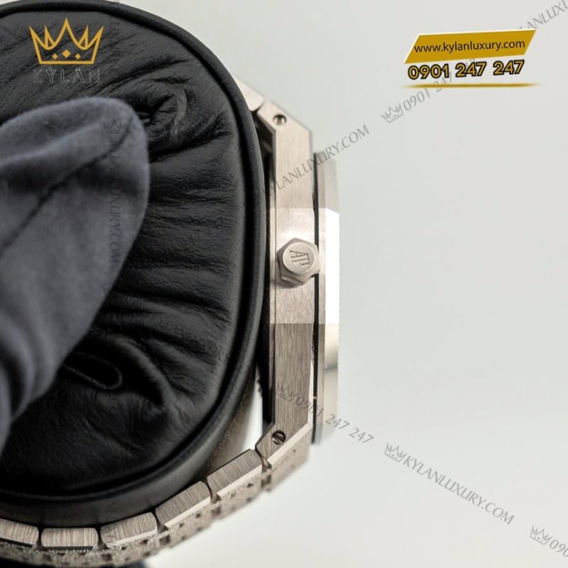 Đồng hồ Royal Oak vàng trắng mặt số Crystal Sand 34mm 77450BC