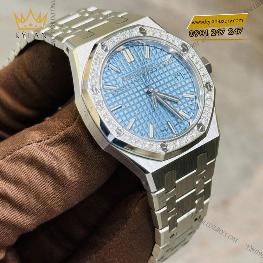 Kỳ Lân Luxury royal oak xanh nhat vanh kim 34mm 77451st 2 Đồng hồ Royal Oak mặt xanh nhạt vành kim 34mm 77451ST