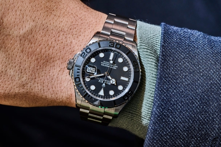 Kỳ Lân Luxury titanium rlx tren rolex yacht master 42 1 Titanium RLX trên Rolex Yacht Master 42 có gì đặc biệt?