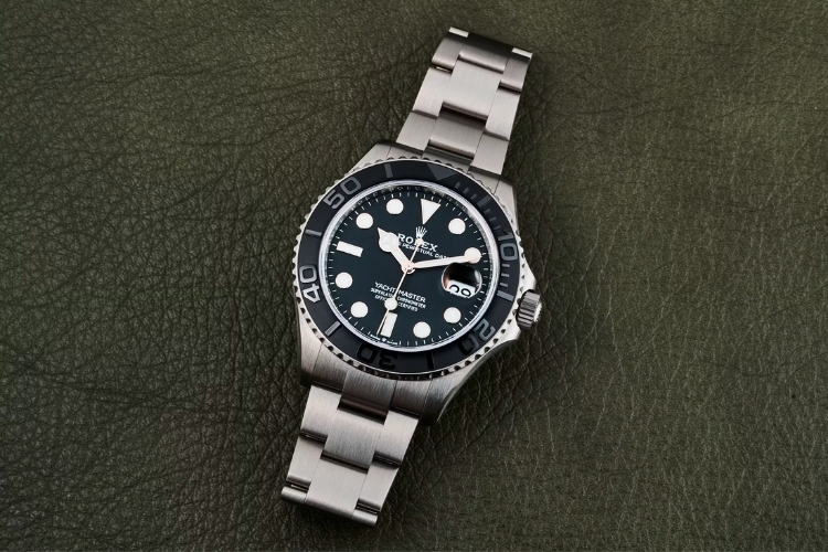 Titanium RLX là titanium Grade 5 được Rolex lựa chọn và xử lý để sử dụng trong chế tác đồng hồ.